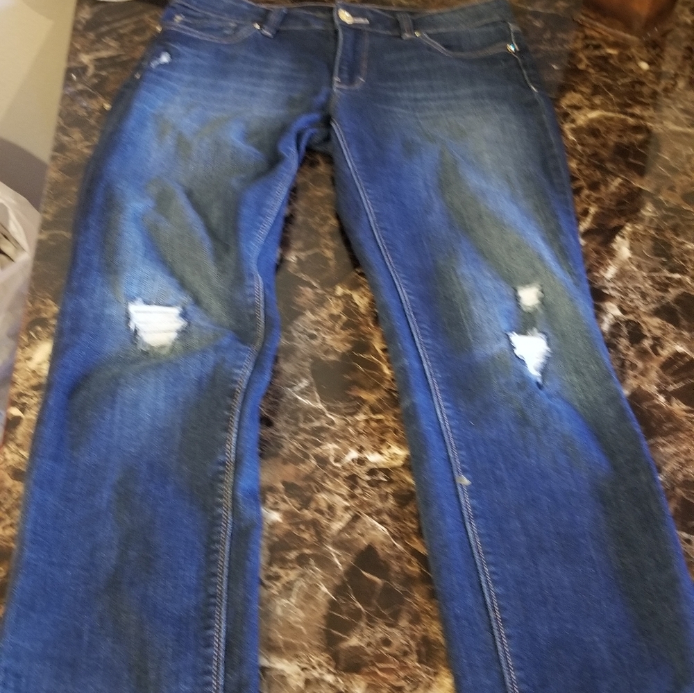 White House Black Market crop leg jeans SZ 4 distressed excellent condition - Picture 5 of 11